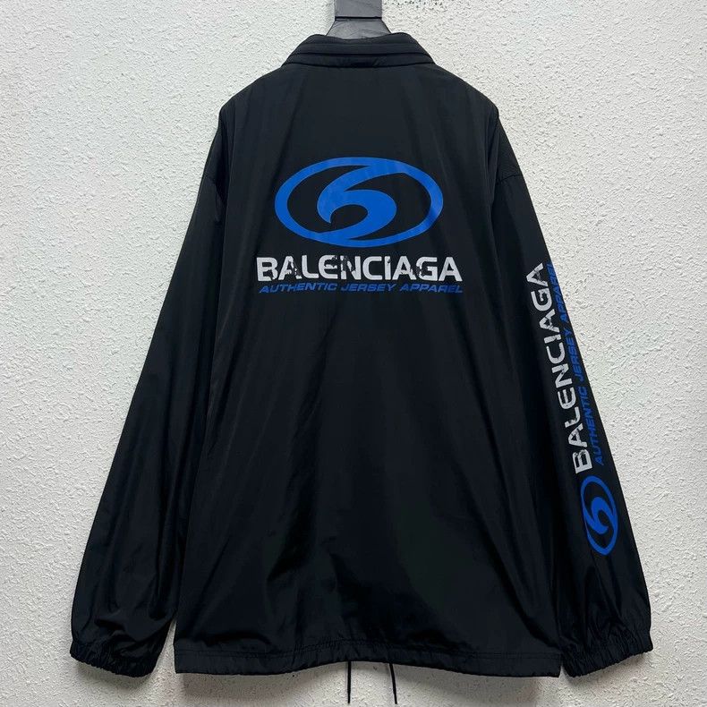 Balenciaga Balenciaga SS24 letter logo print round neck button long s Size US L / EU 52-54 / 3 - 2 Thumbnail