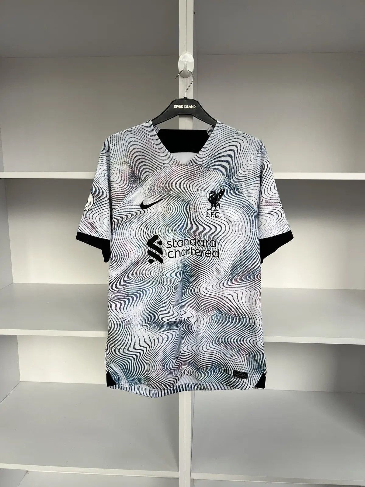 Nike × Vintage Nike Liverpool Darwin 22/23 Away Jersey Size US L / EU 52-54 / 3 - 2 Thumbnail