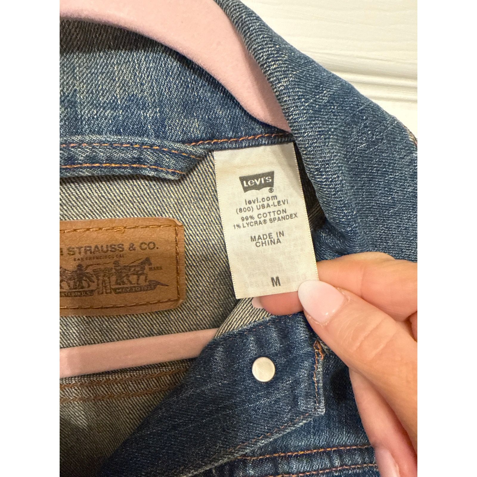 Levi's Levis 2 Pocket Denim Stretch Blank Red Tab Trucker Jacket,M Size M / US 6-8 / IT 42-44 - 7 Thumbnail