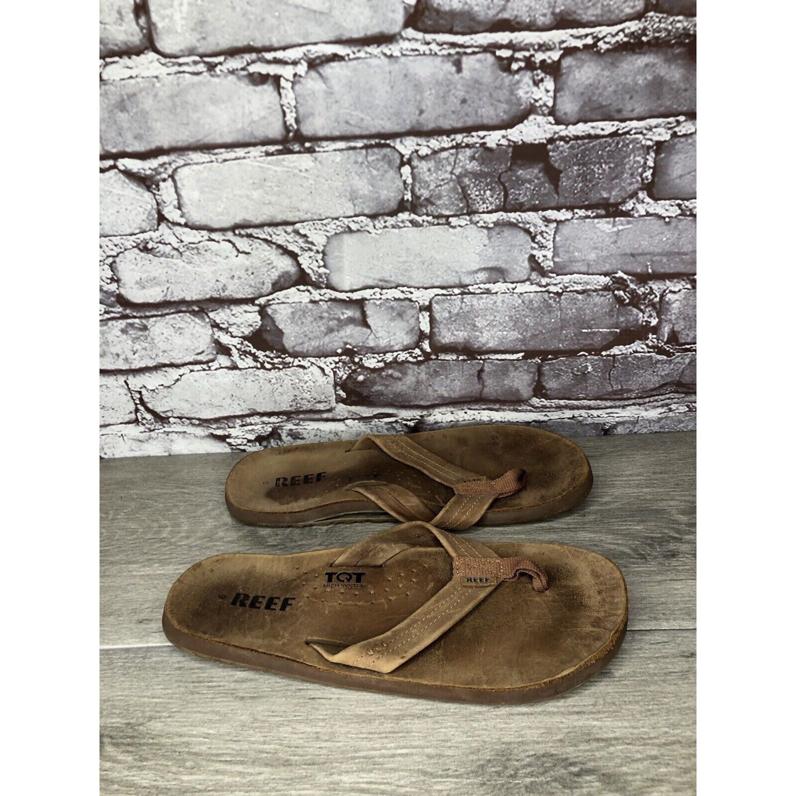 REEF Reef TQT Brown Leather Bottle Opener Beach Flip Flops Sandal Size US 9 / EU 42 - 11 Thumbnail