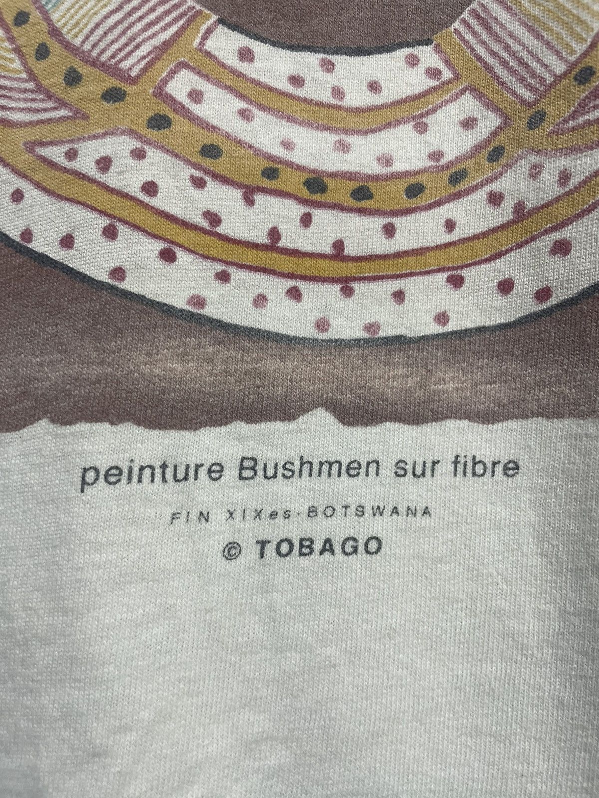 Vintage Vintage 90s Painting Bushmen On Fiber T-Shirt Tobago Art Size US L / EU 52-54 / 3 - 3 Thumbnail