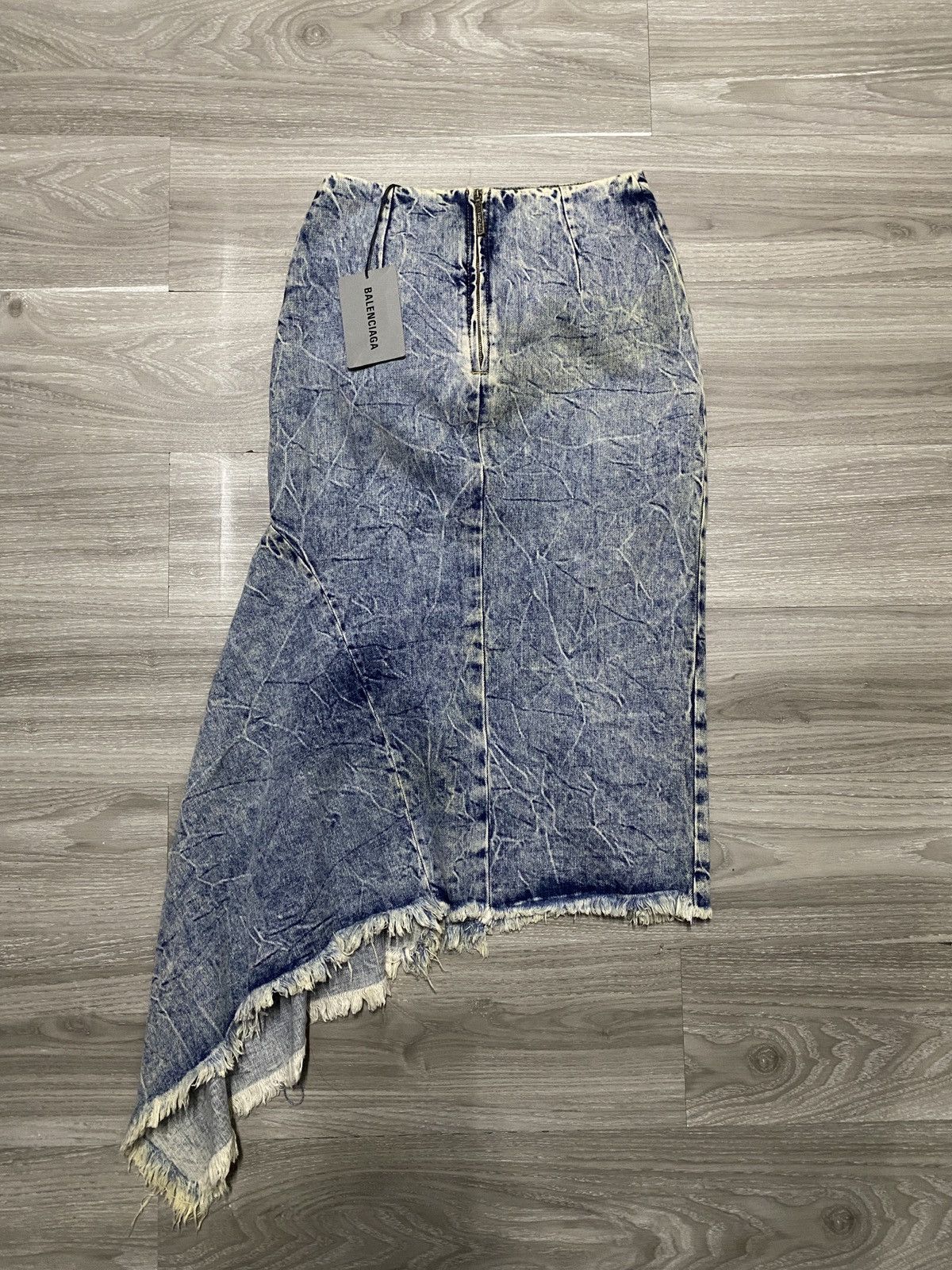 Balenciaga Deadstock- Balenciaga - Frayed Denim Skirt Size 24" / US 00 / IT 34 - 1 Thumbnail