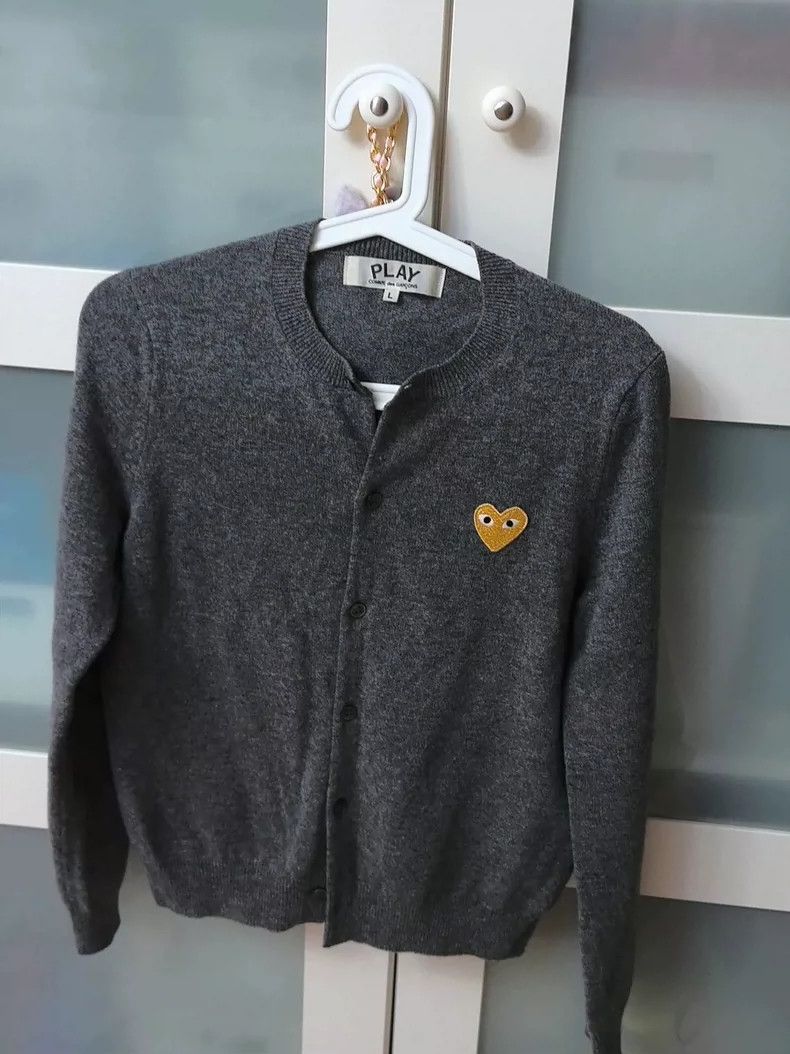 Comme des Garcons Comme Des Garcons PLAY classic cardigan sweater cardigan Size L / US 10 / IT 46 - 2 Thumbnail