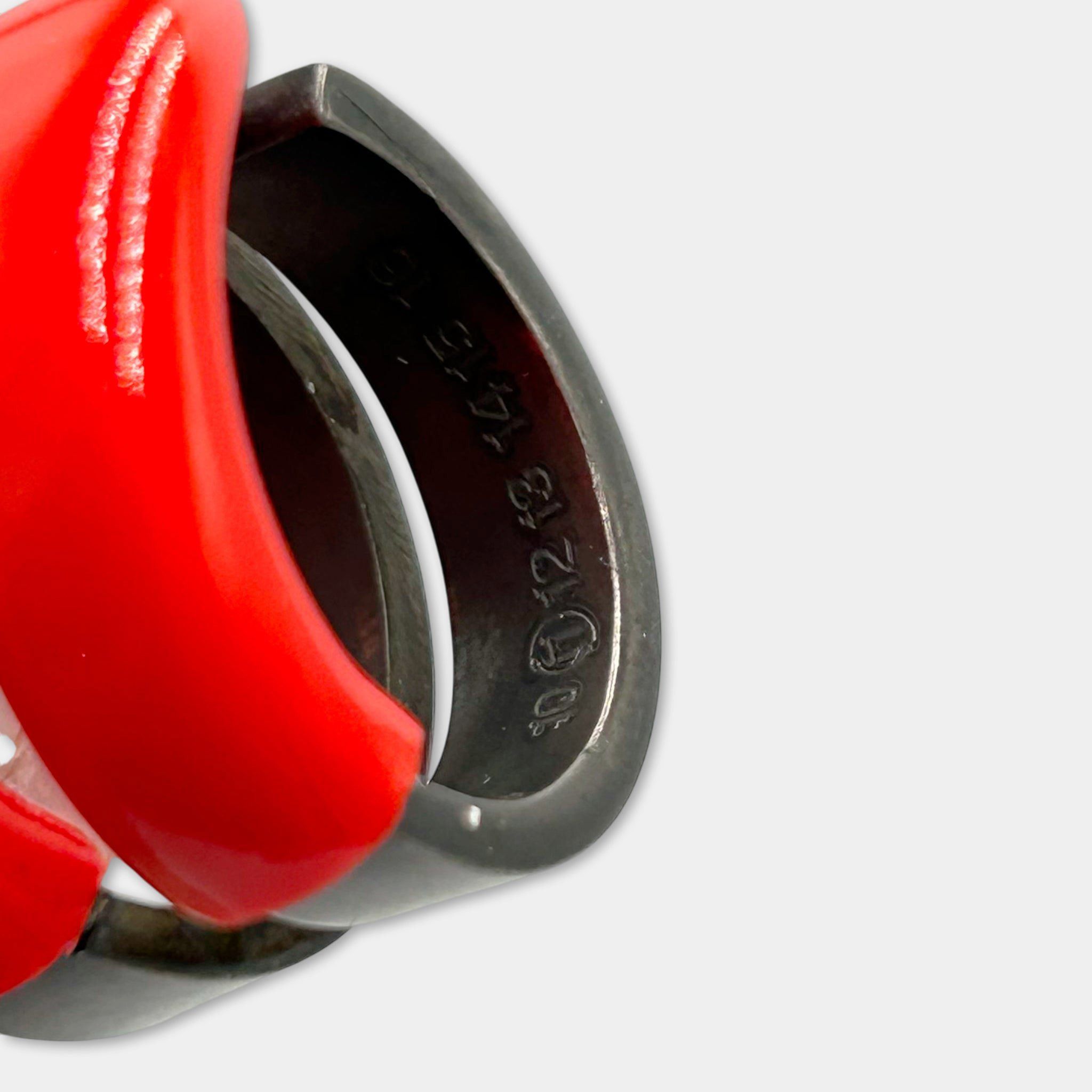 Maison Margiela Maison Martin Margiela MM11 Circular Ring Red Black Size ONE SIZE - 6 Thumbnail