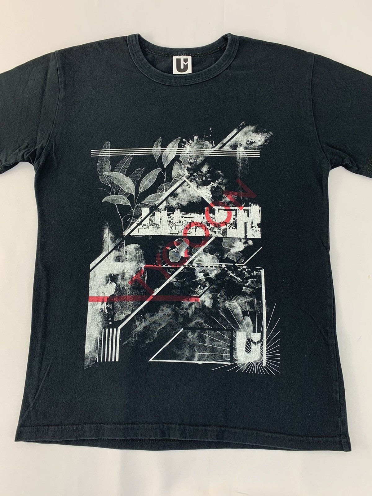 Japanese Brand Uver Tycoon World Japan Tour Big Logo Printed Tee T-shirt Size US S / EU 44-46 / 1 - 3 Thumbnail