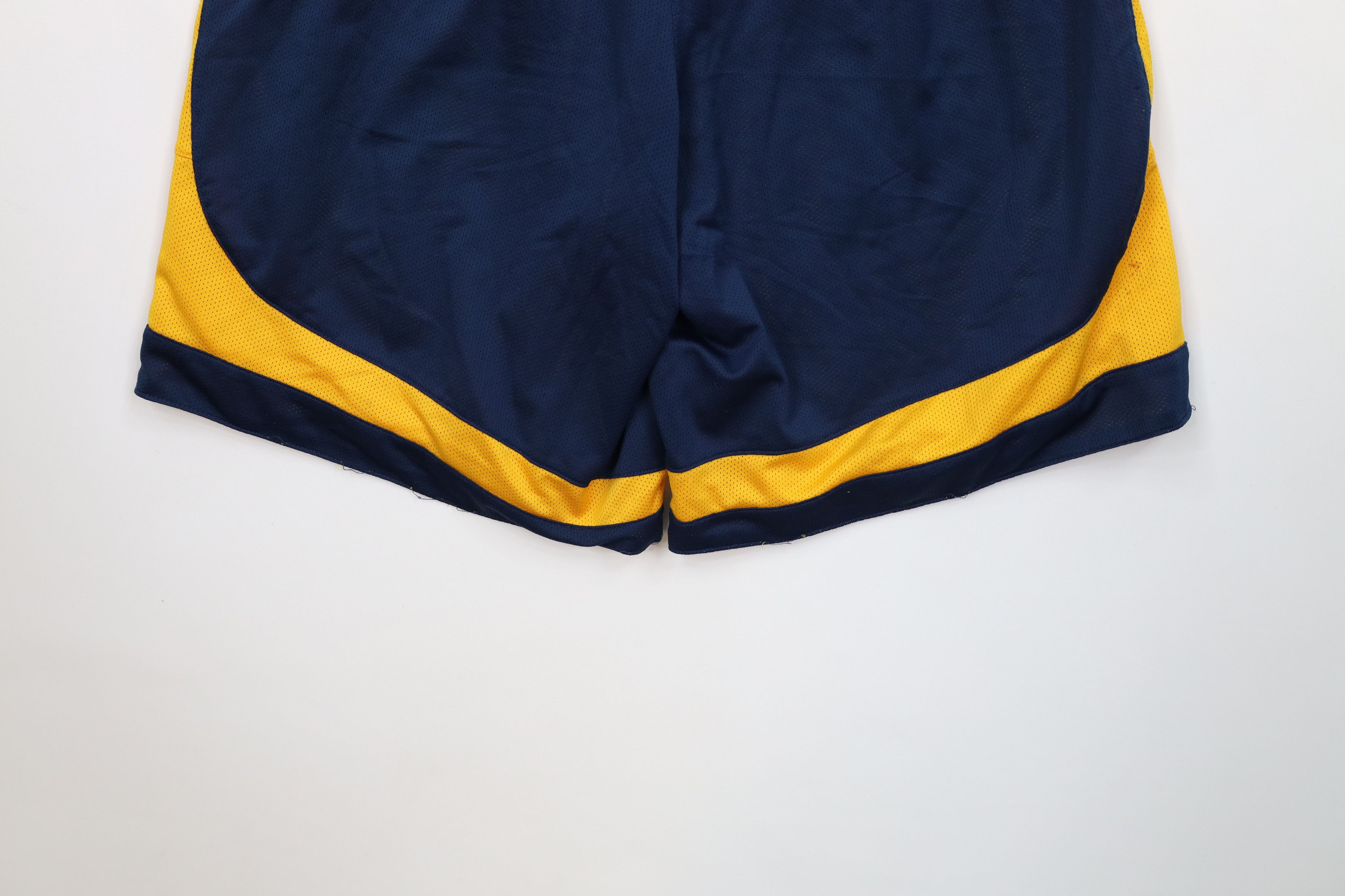 Nike Vintage 90s Y2K Nike Basketball Swoosh Above Knee Shorts Size US 32 / EU 48 - 12 Thumbnail
