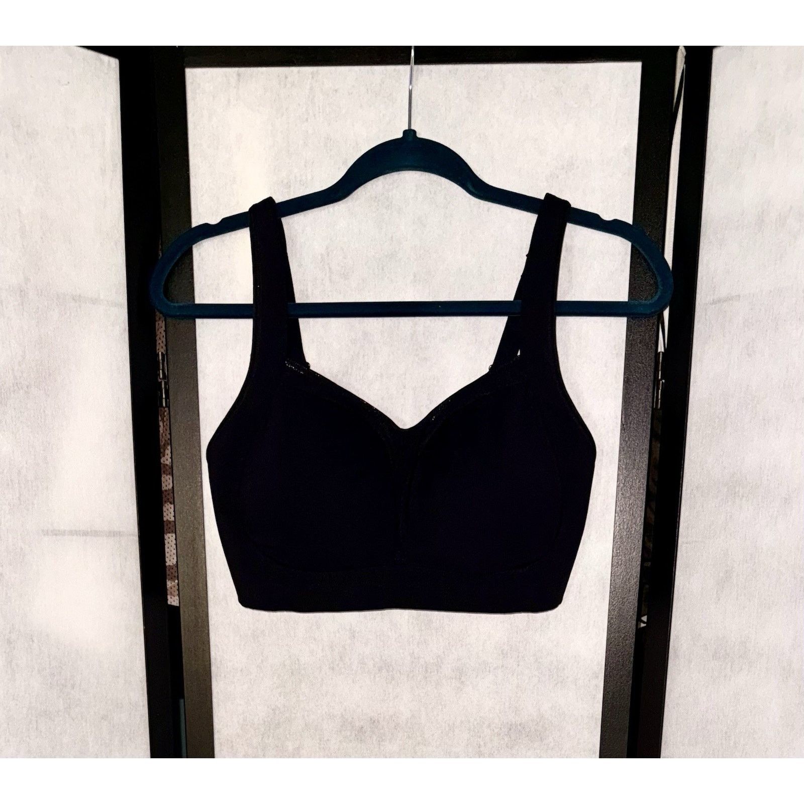 Lululemon Lululemon Black High Support Sports Bra Adj Straps 36DD Size ONE SIZE - 1 Thumbnail