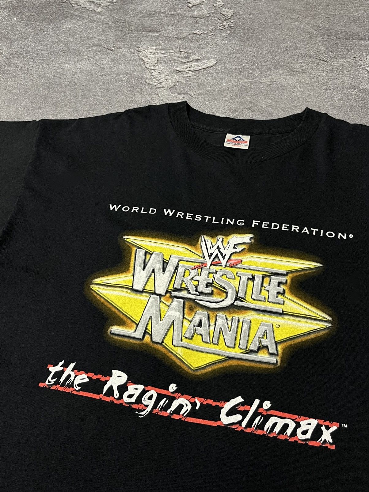 WWE Vintage 1999 WWE WWF Wrestlemania 15 Tshirt Size US XL / EU 56 / 4 - 2 Thumbnail