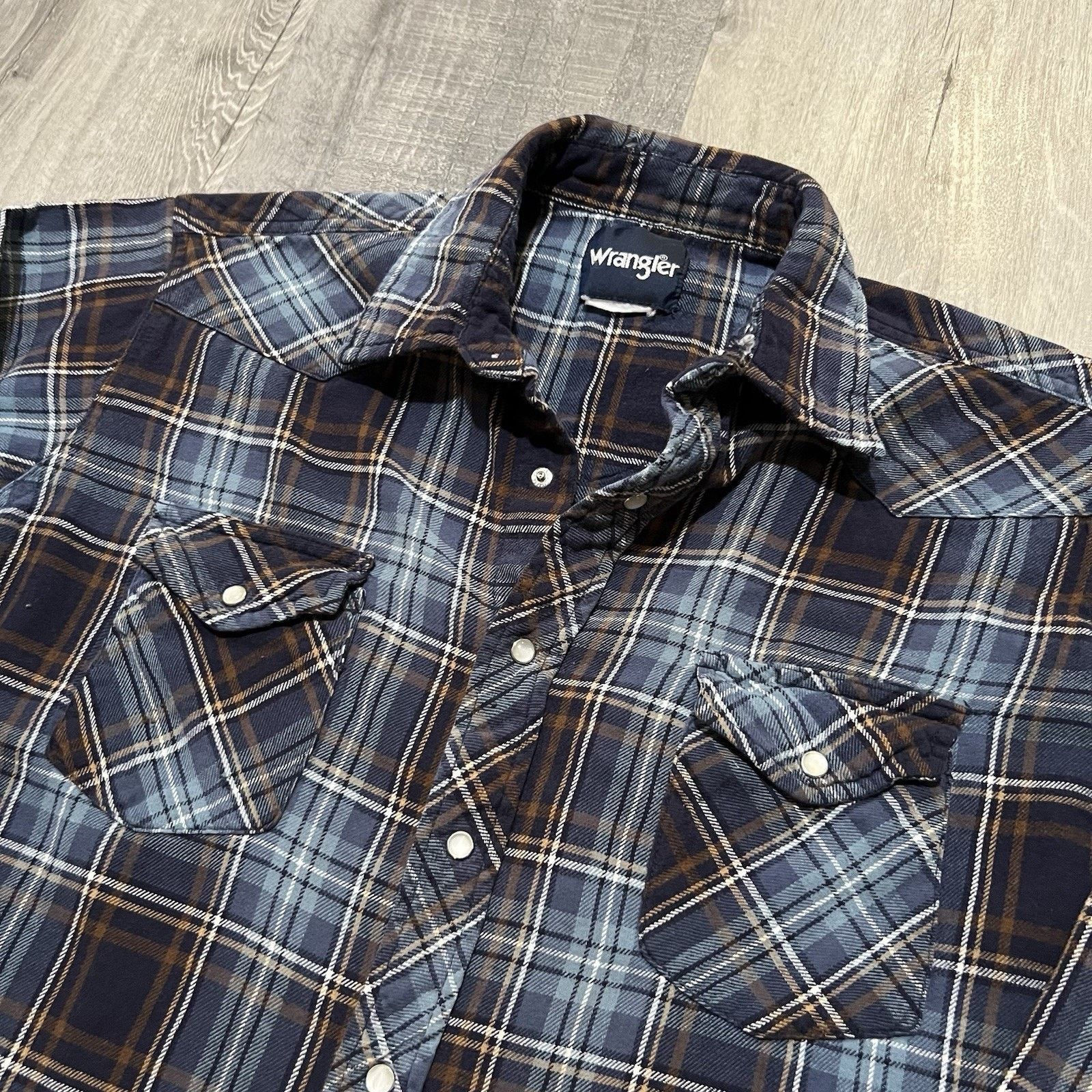 Wrangler Wrangler Cotton Pearl Snap Western Shirt Plaid Distressed Size US L / EU 52-54 / 3 - 3 Thumbnail