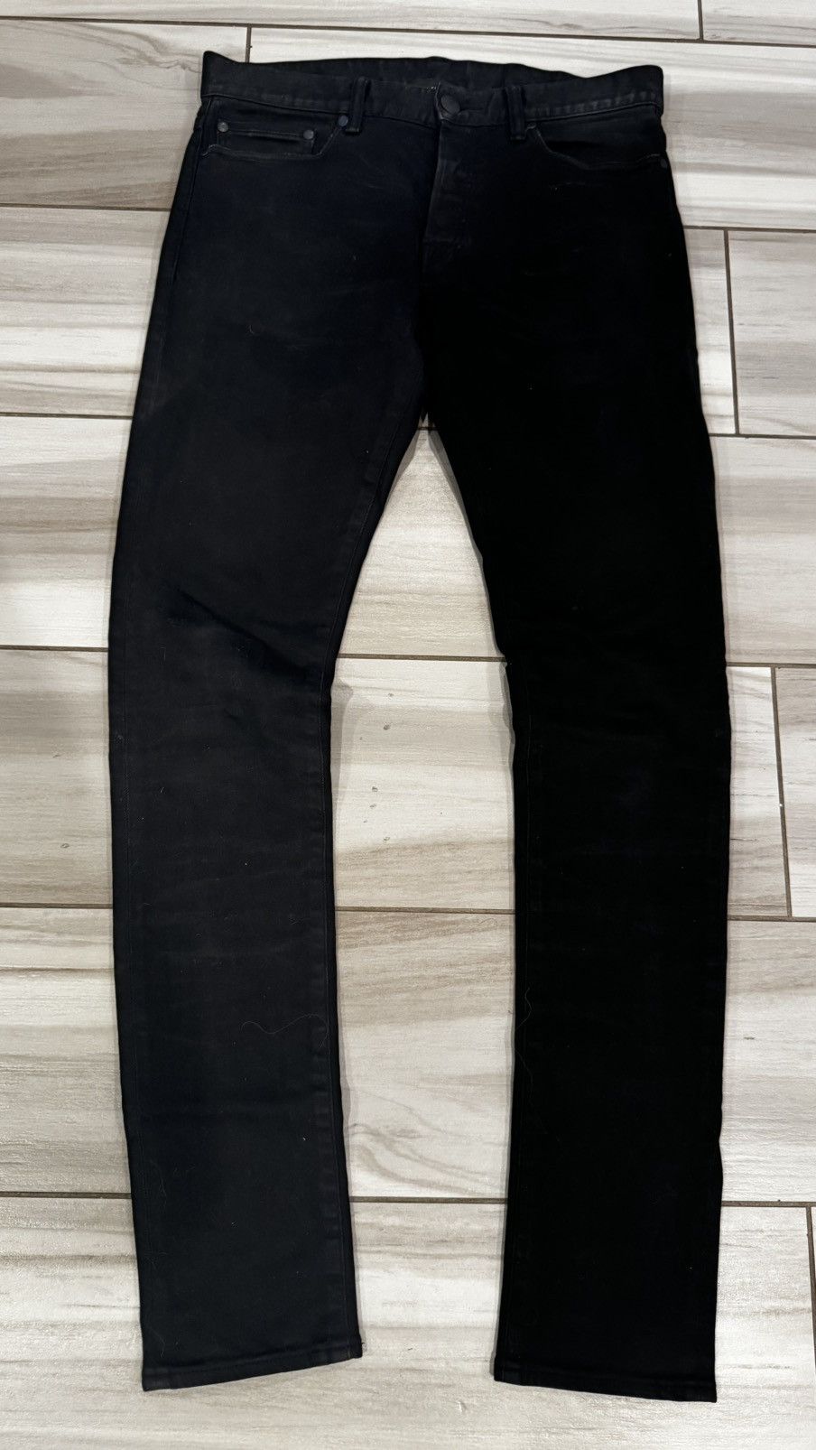 John Elliott Cast 2 Carbon