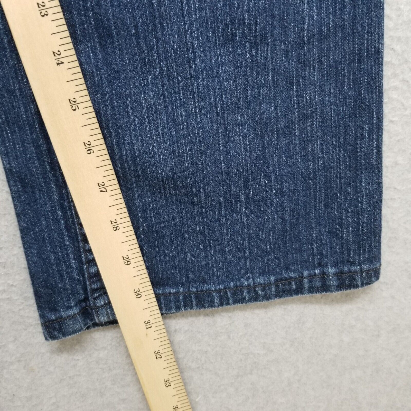 Other Liz Claiborne Jeans Womens 16 Denim Flared 38x31 Stretch Size 38" / US 16 / IT 52 - 10 Thumbnail