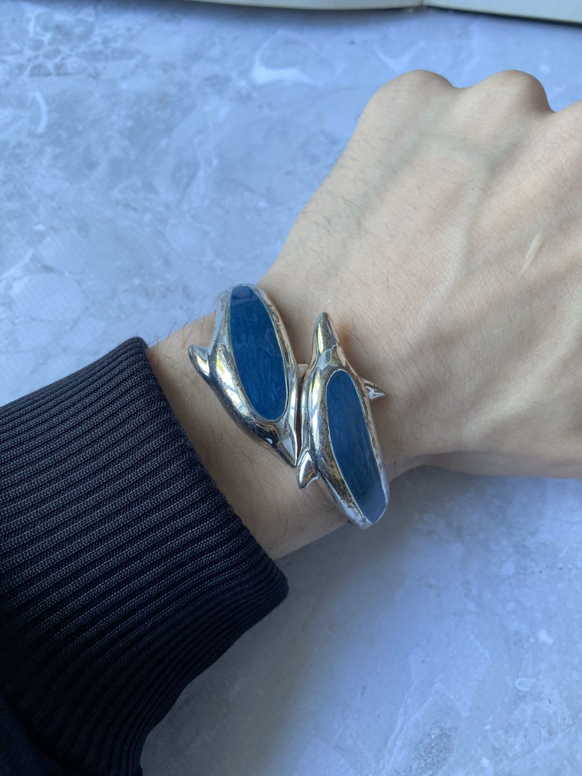 Japanese Brand × Jewelry × Vintage Vintage Dolphin Bracelet w/ Blue Enamel Size ONE SIZE - 3 Thumbnail