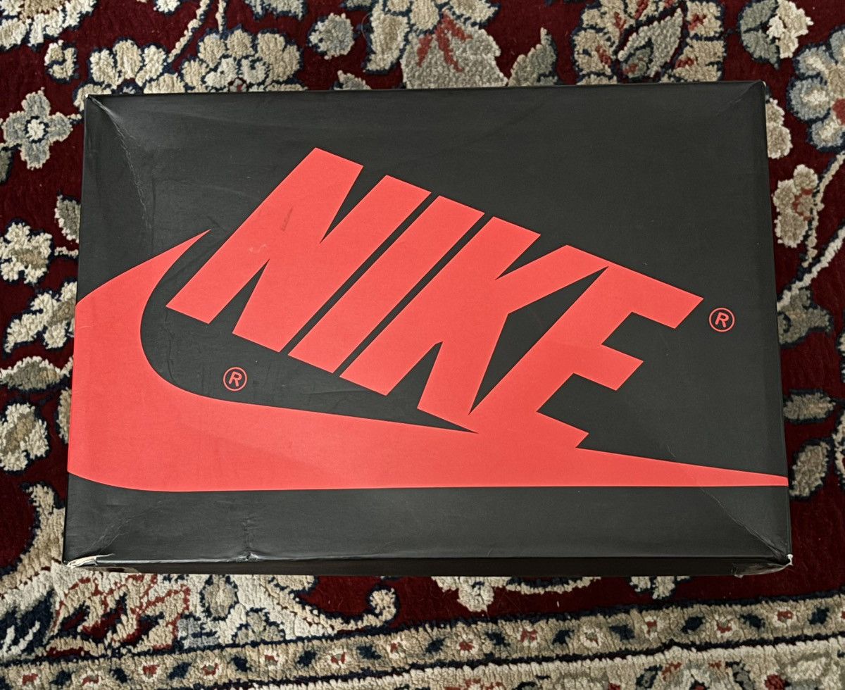 Jordan Brand Air Jordan 1 Retro High OG “Light Fusion Red” Size US 11 / EU 44 - 6 Thumbnail
