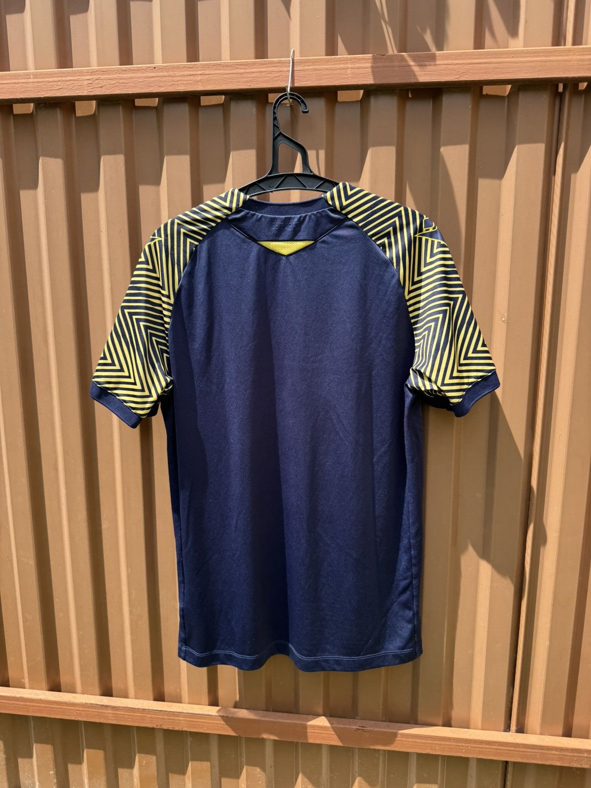 Vintage MACRON STOKE CITY 2019/2020 THIRD FOOTBALL SHIRT JERSEY Size US L / EU 52-54 / 3 - 8 Thumbnail