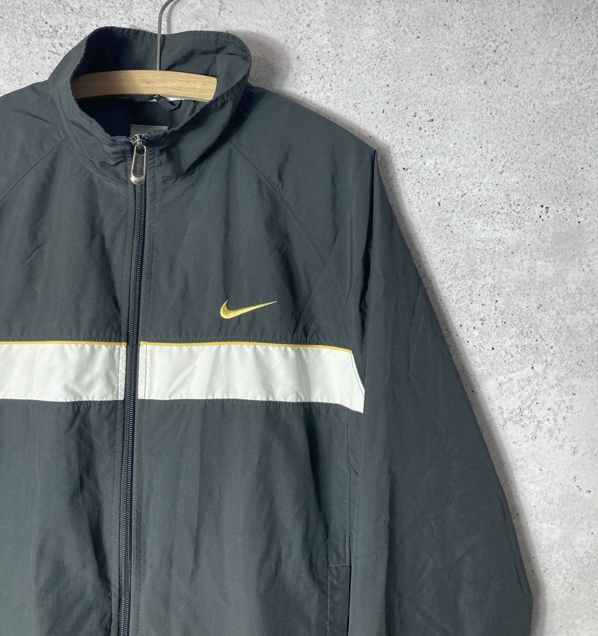 Nike × Vintage Vintage Nike Nylon 00’s Tracktop Size US M / EU 48-50 / 2 - 2 Thumbnail