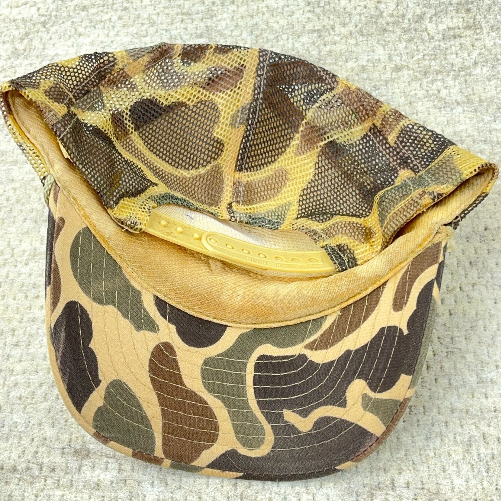 Vintage VINTAGE Nissin Trucker Hat Cap One Size Brown Twill Adjustable 80s 90s Outdoor Fish Classic Breather Lightweight Mens Size ONE SIZE - 4 Thumbnail