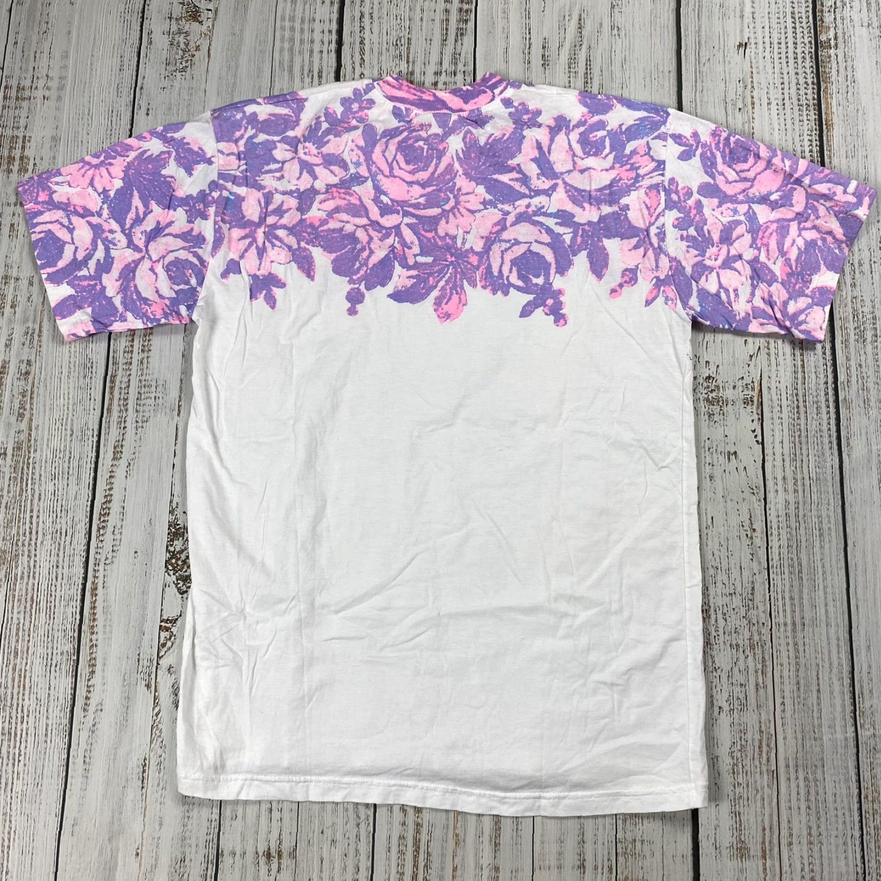 Gloverall VINTAGE Club Med Shirt Unisex Large White Floral Graphic 80s Resort Caribbean 1980s Mens Womens Size US L / EU 52-54 / 3 - 6 Thumbnail