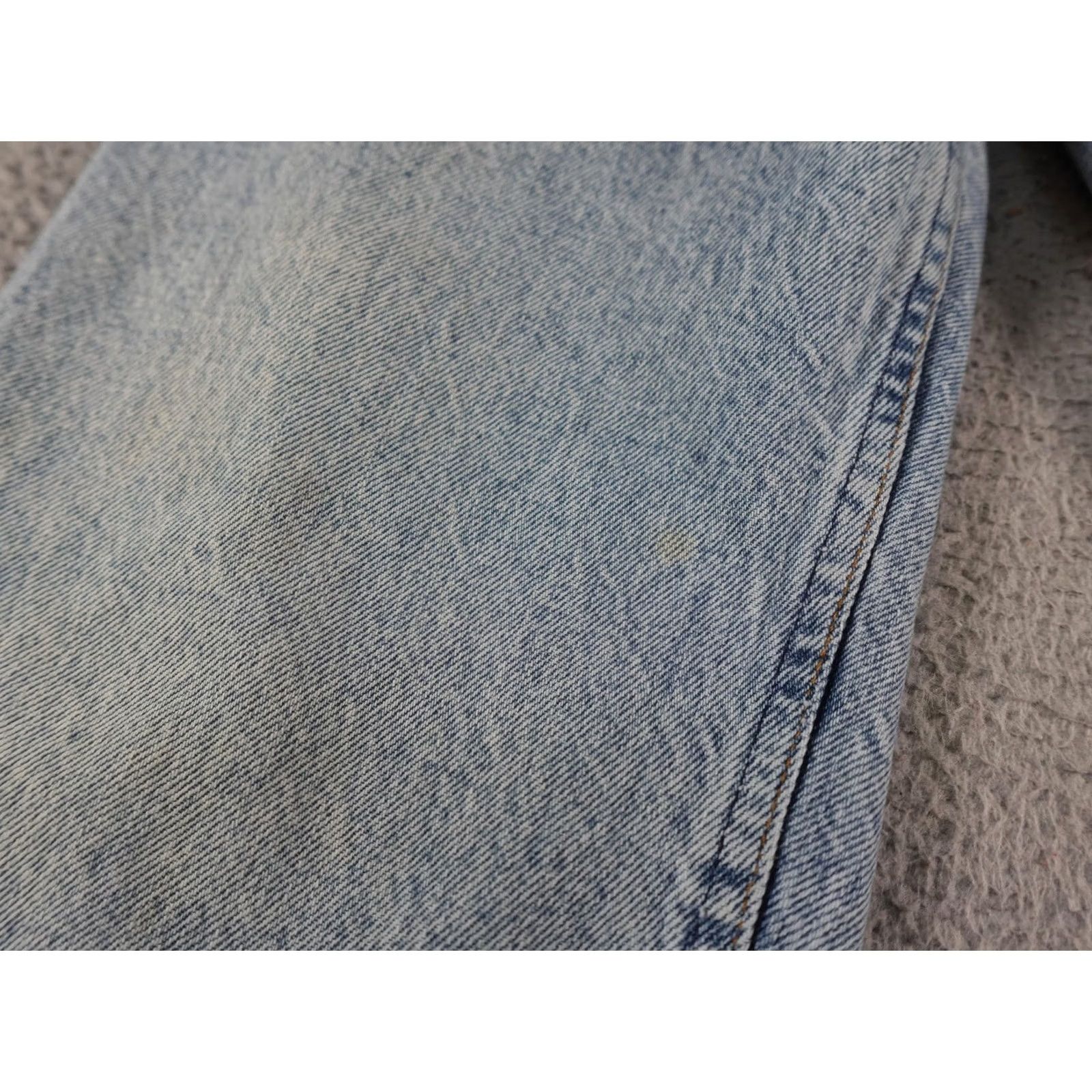 Levi's VINTAGE Levis 550 Jeans Mens 34x30 Blue Relaxed Fit Tapered Denim 90s Made USA Size US 34 / EU 50 - 2 Thumbnail