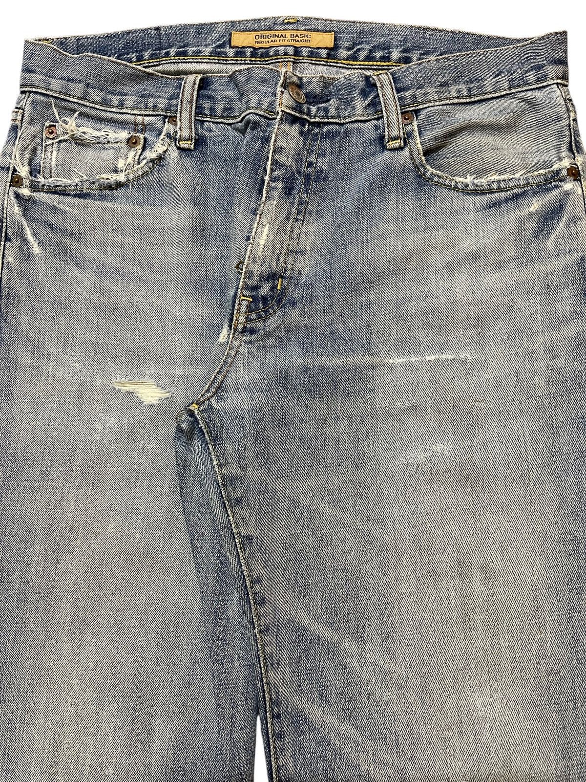 Uniqlo Vintage Japanese Uniqlo Light Faded Wash Distress Loose Jean Size US 33 - 4 Thumbnail