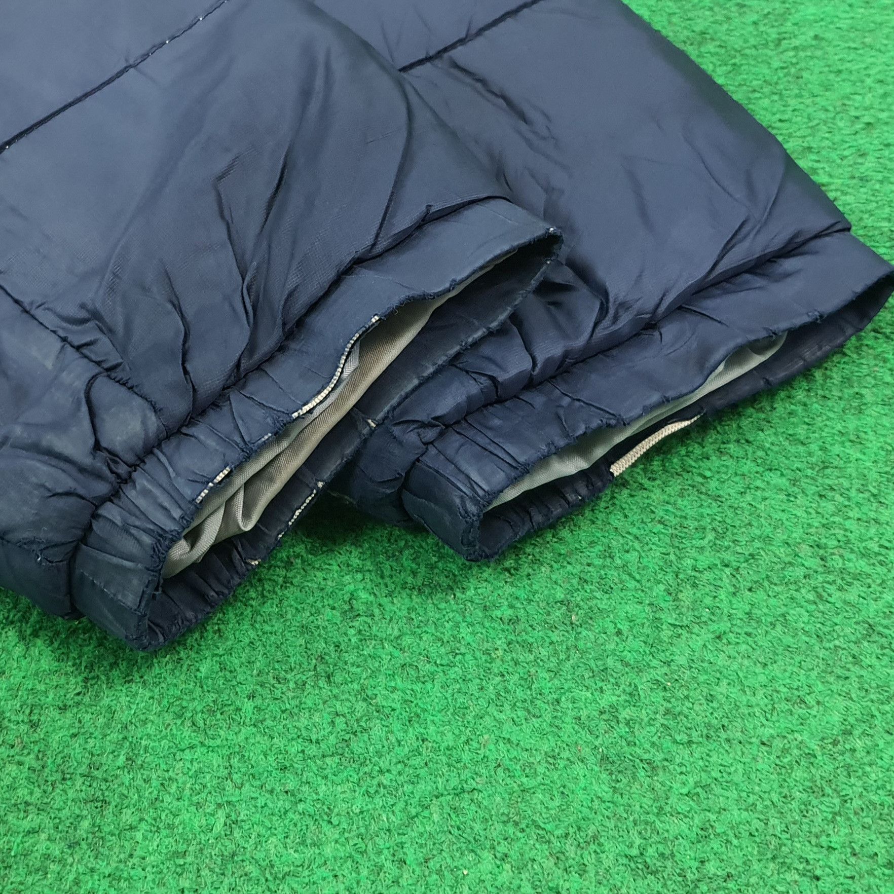 Adidas Vintage Adidas Puffer Custom Yohji Logo Jacket C275N24 Size US M / EU 48-50 / 2 - 13 Thumbnail