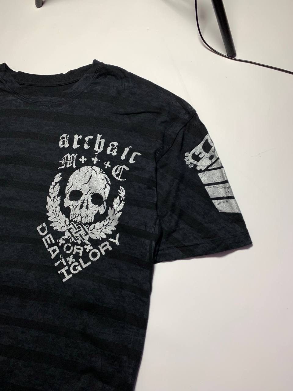 Affliction × Ed Hardy × Tapout Y2K Archaic by Affliction Graphic Rare T-shirt size xl Size US XL / EU 56 / 4 - 7 Thumbnail