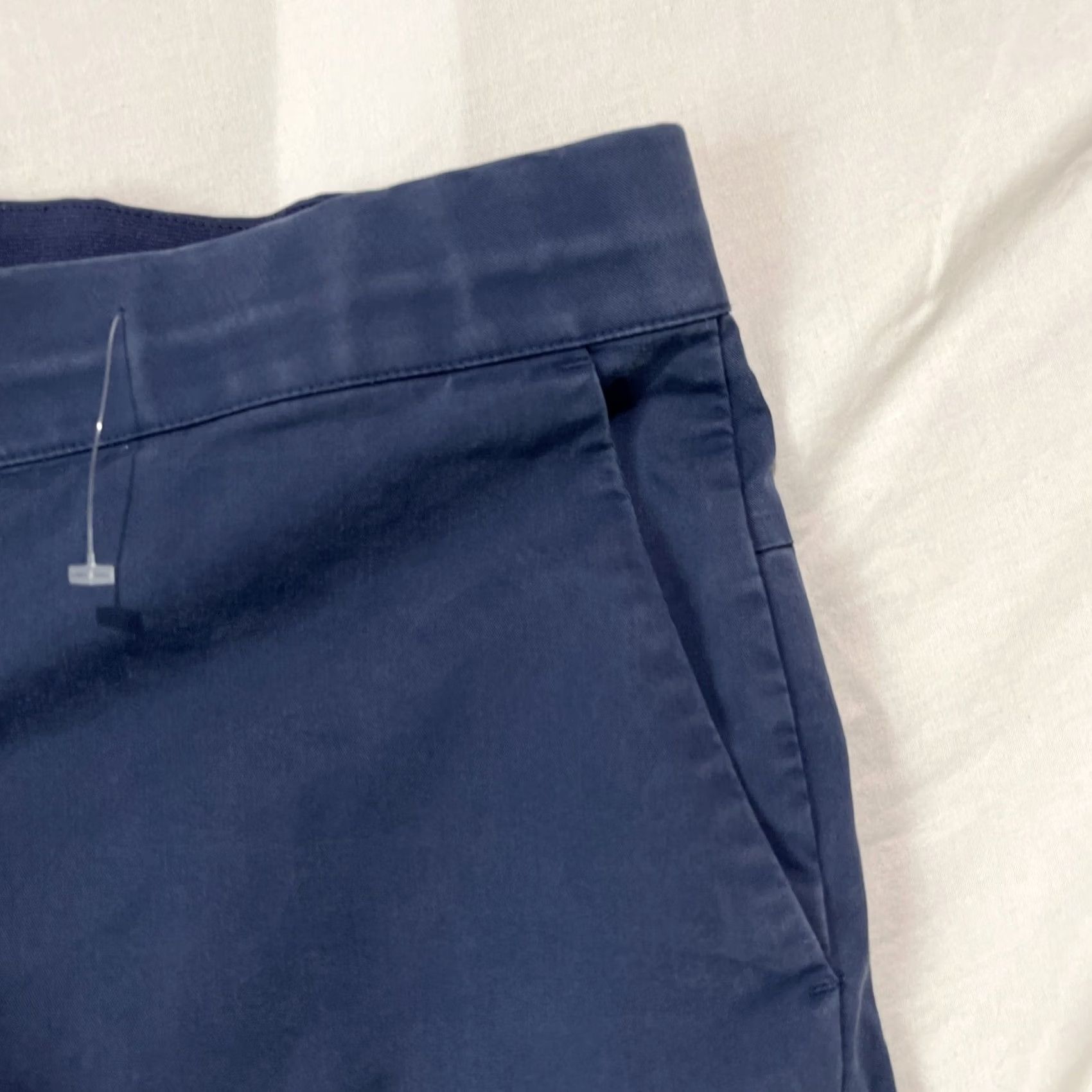 Nike Nike Pants Mens 34 Sportswear Cropped Navy Chino Essentials DD7032-410 Size US 34 / EU 50 - 4 Thumbnail