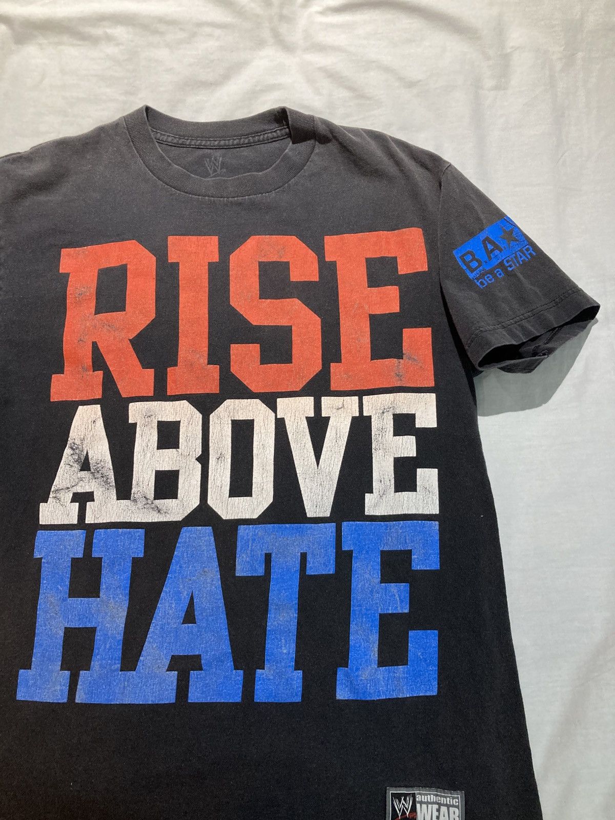 WWE Vintage John Cena “Rise Above Hate” T-shirt, size medium Size US M / EU 48-50 / 2 - 3 Thumbnail