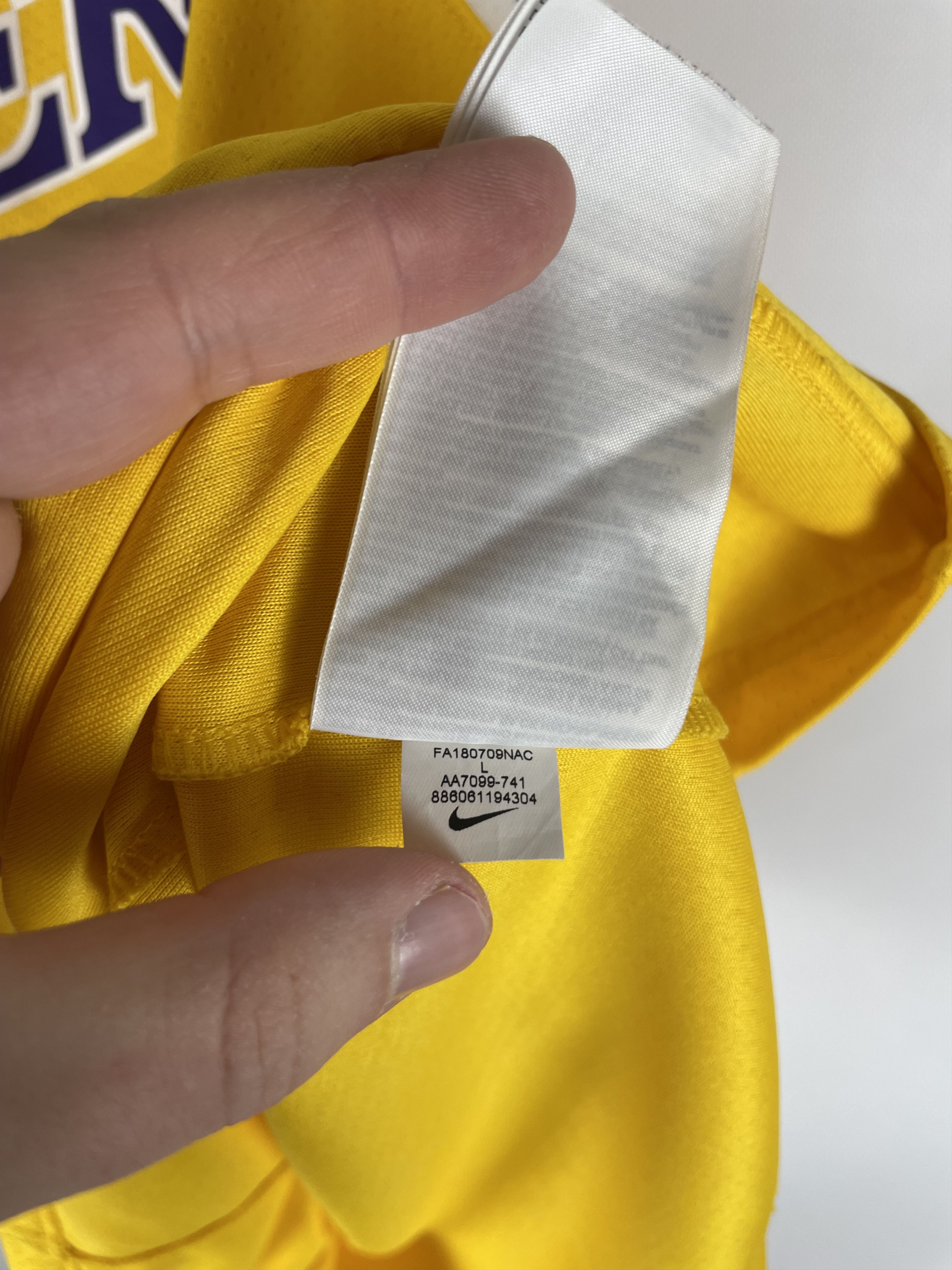 NBA Nike NBA Tank Jersey Lebron James 23# Lakers Size US L / EU 52-54 / 3 - 7 Thumbnail