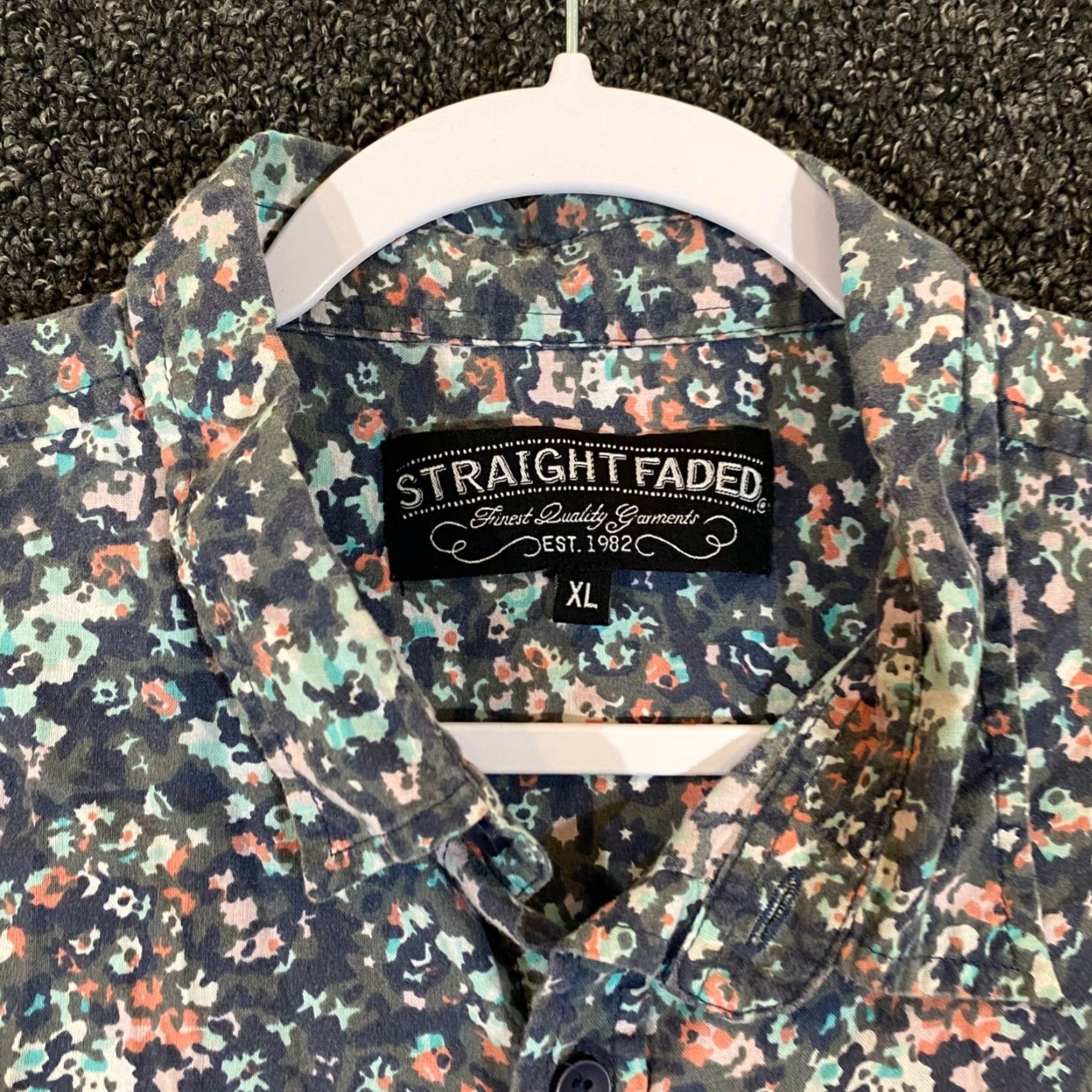 Vintage VINTAGE Straight Faded Men’s Floral Shirt Size XL Short Sleeve Button Up Casual Outfits All Seasons Size US XL / EU 56 / 4 - 2 Thumbnail