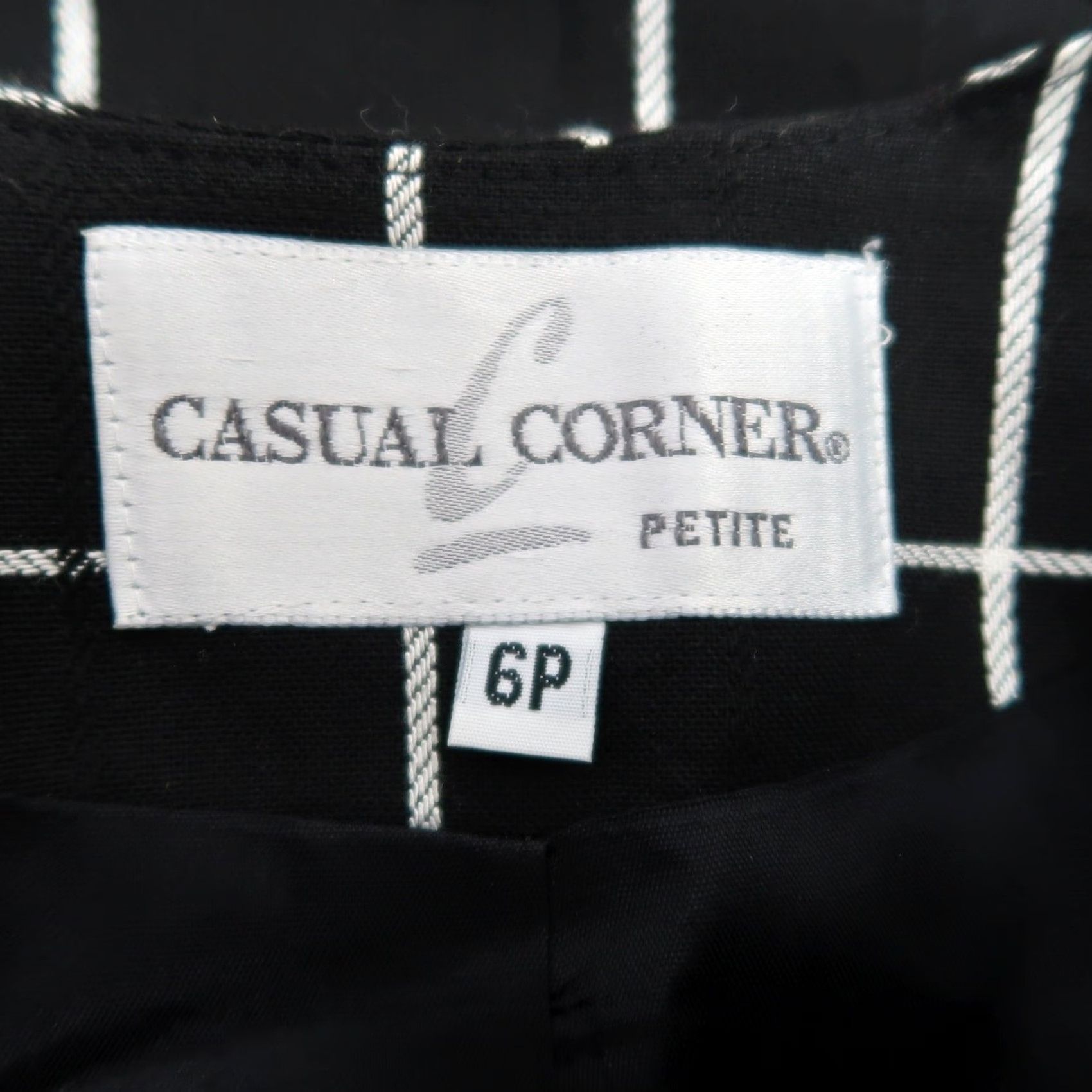 Vintage VINTAGE 90s Casual Corner plaid blazer jacket Women 6P Black White Windowpane grid Button Long Sleeve Short Length Kid? No, Women Size M / US 6-8 / IT 42-44 - 5 Thumbnail