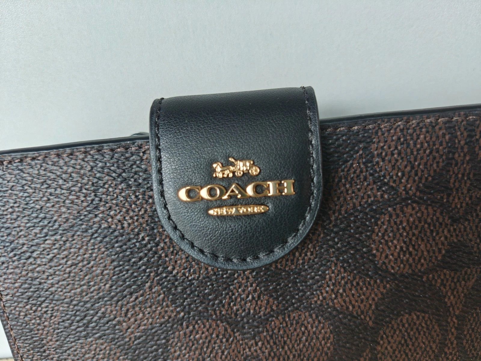 Coach Coach Medium Corner Zip Wallet In Signature T/1015 Size ONE SIZE - 2 Thumbnail