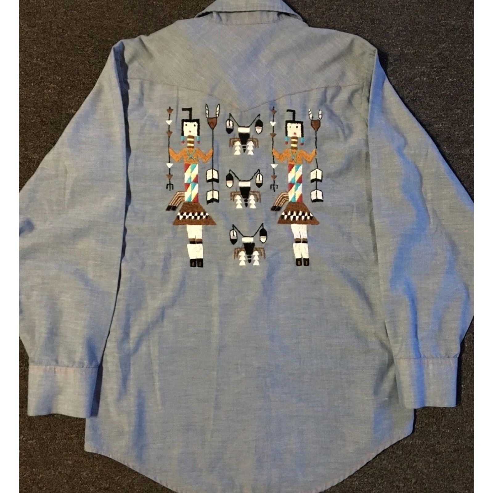 Vintage Vintage 60s 70s JC Penney Big Mac Native Art Pearl Snap Shirt M USA Western Chambray Size US M / EU 48-50 / 2 - 2 Thumbnail