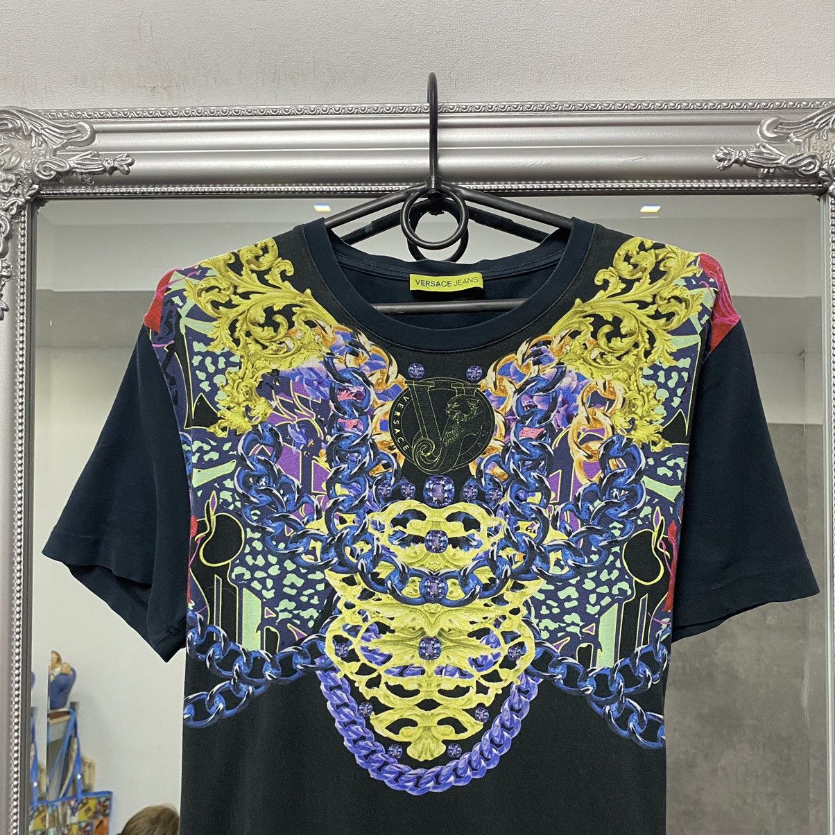 Versace Vintage Versace T Shirt Big Logo luxury Size US S / EU 44-46 / 1 - 2 Thumbnail