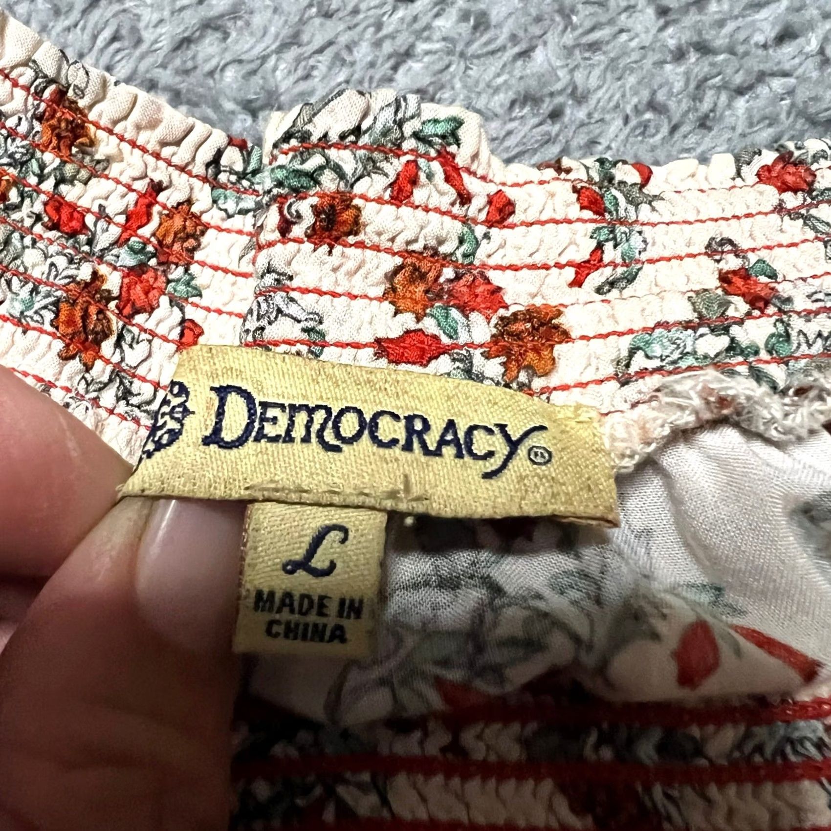 Vintage Democracy Shirt Blouse Womens Large Beige Red Floral 3/4 Bell Sleeve Ruffle L Women Size L / US 10 / IT 46 - 6 Thumbnail