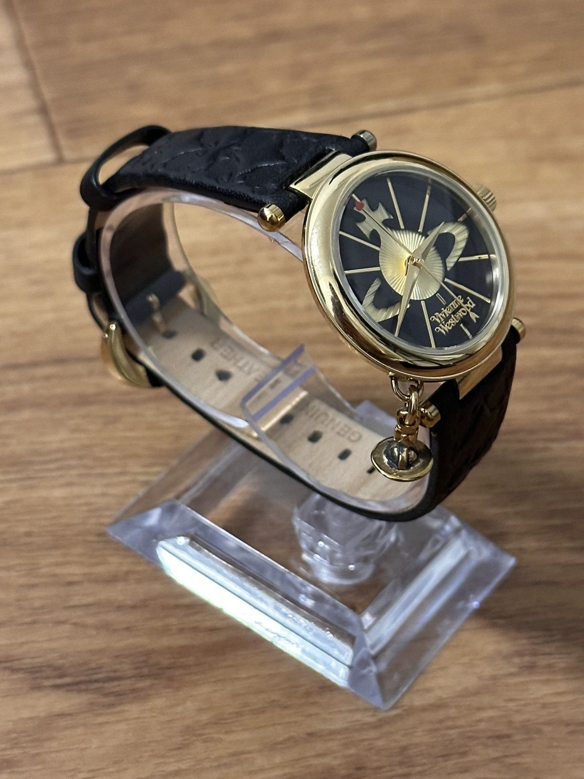 Vivienne Westwood Black Gold Orb Watch Vivienne Westwood ORB-POP