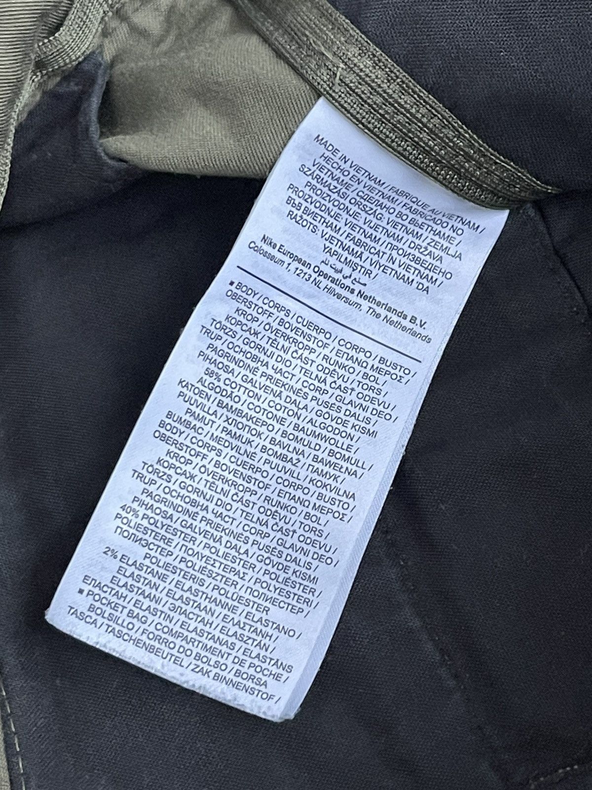Nike ACG Nike ACG X Errolson Hugh Technical Swamp Green Cargo Pants Size US 30 / EU 46 - 19 Thumbnail