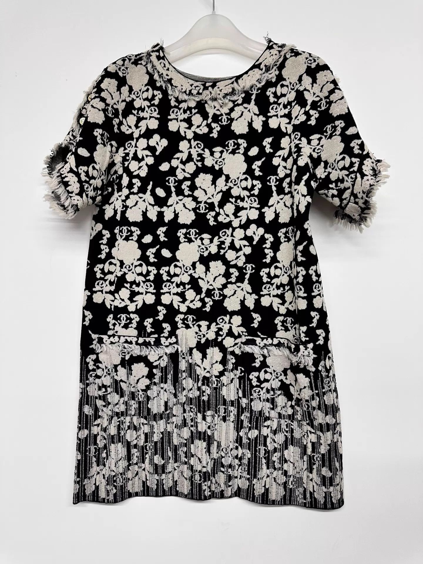 Chanel Chanel all-over printed dress women's EU 38 Size S / US 4 / IT 40 - 1 Thumbnail