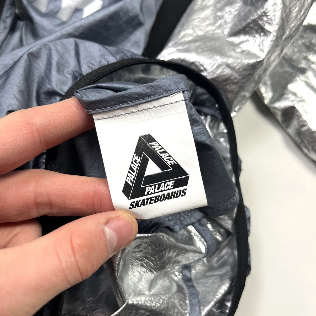 Palace 2019 Palace Skateboards Foil Jacket Nylon Light Streetwear Size US M / EU 48-50 / 2 - 10 Thumbnail