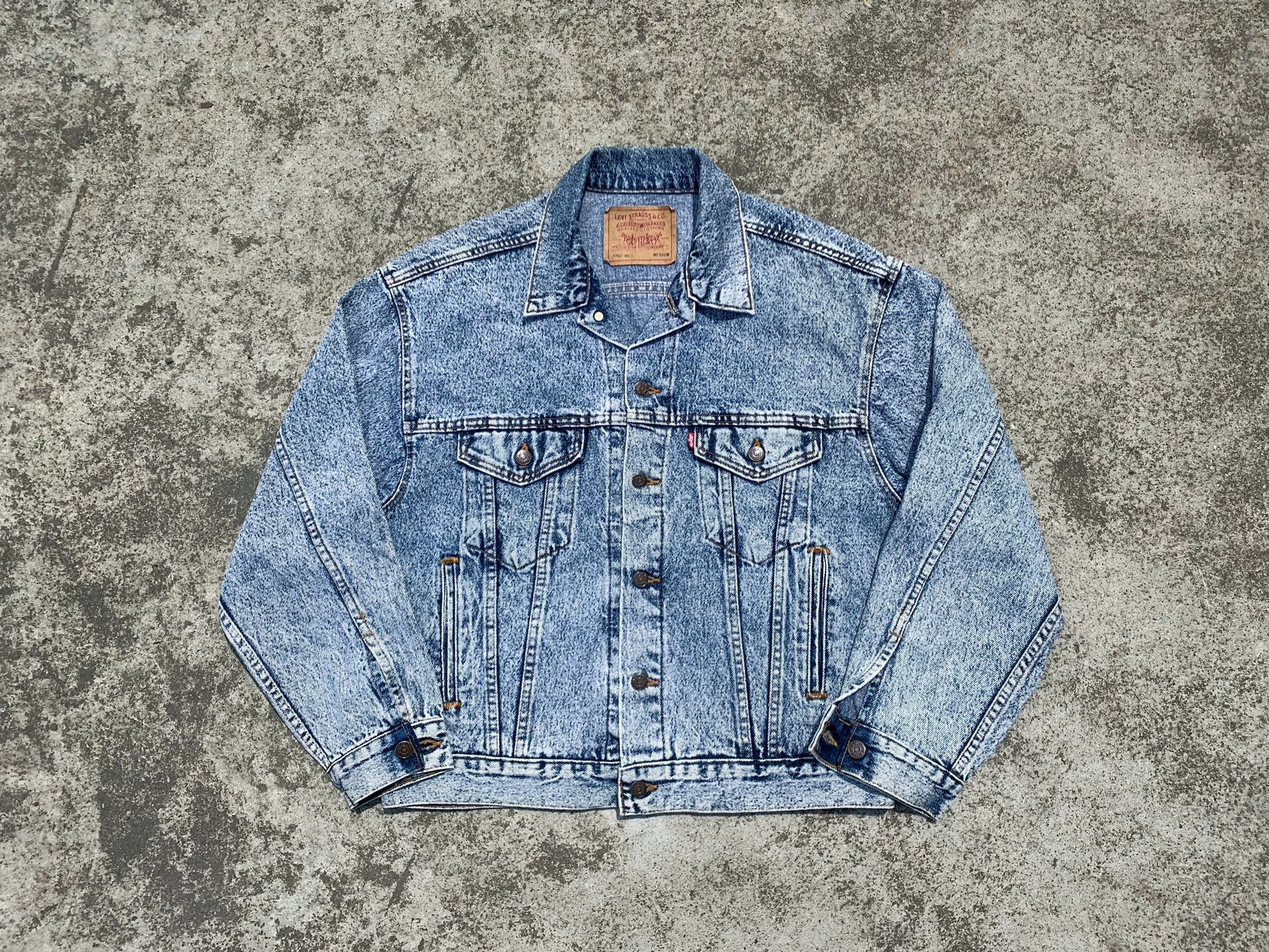Vintage Vintage Levi's 1991 US Snow Wash Denim Jacket Size US XL / EU 56 / 4 - 1 Thumbnail
