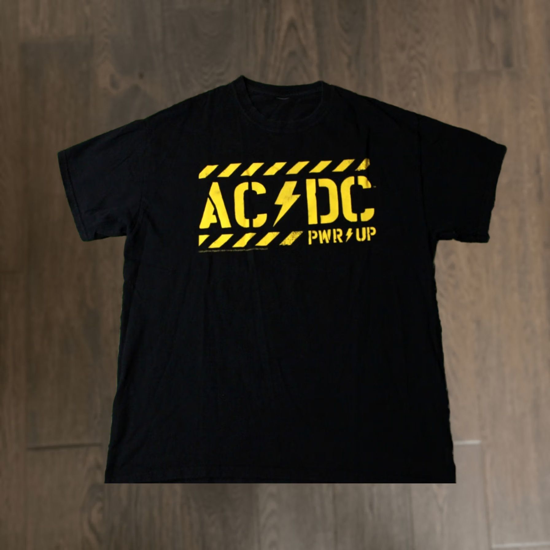 Vintage AC/DC PWR UP Shirt Men M Black Cotton Official Product 2020s 90s Look Hard Rock Short Sleeve Tee Modern Basic Tee Size US M / EU 48-50 / 2 - 1 Thumbnail