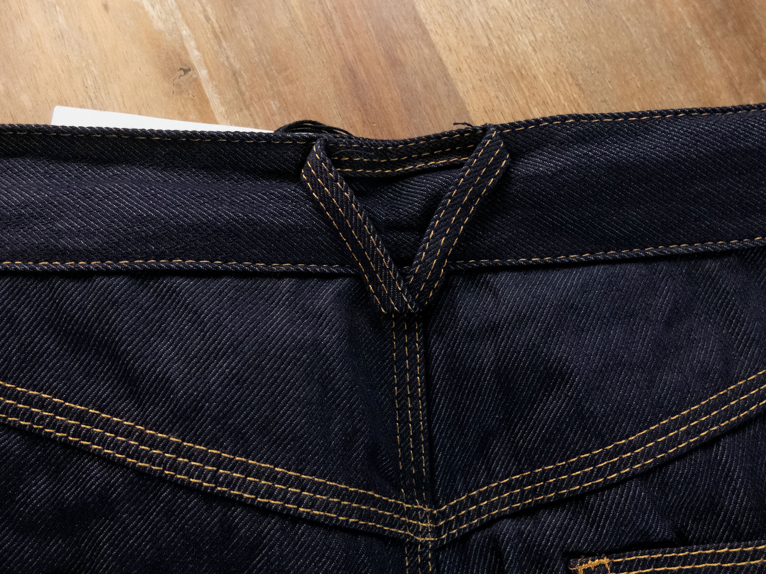 Bottega Veneta BOTTEGA VENETA navy blue crumpled metallic effect jeans 32 Size US 32 / EU 48 - 12 Thumbnail