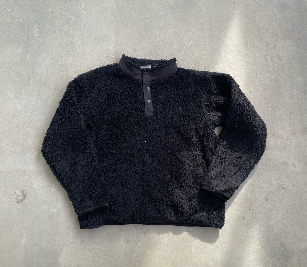 Uniqlo × White Mountaineering UNIQLO X WHITE MOUNTAINEERING FLEECE OBERSIZED PULLOVER KIDS Size US XXS / EU 40 - 3 Thumbnail
