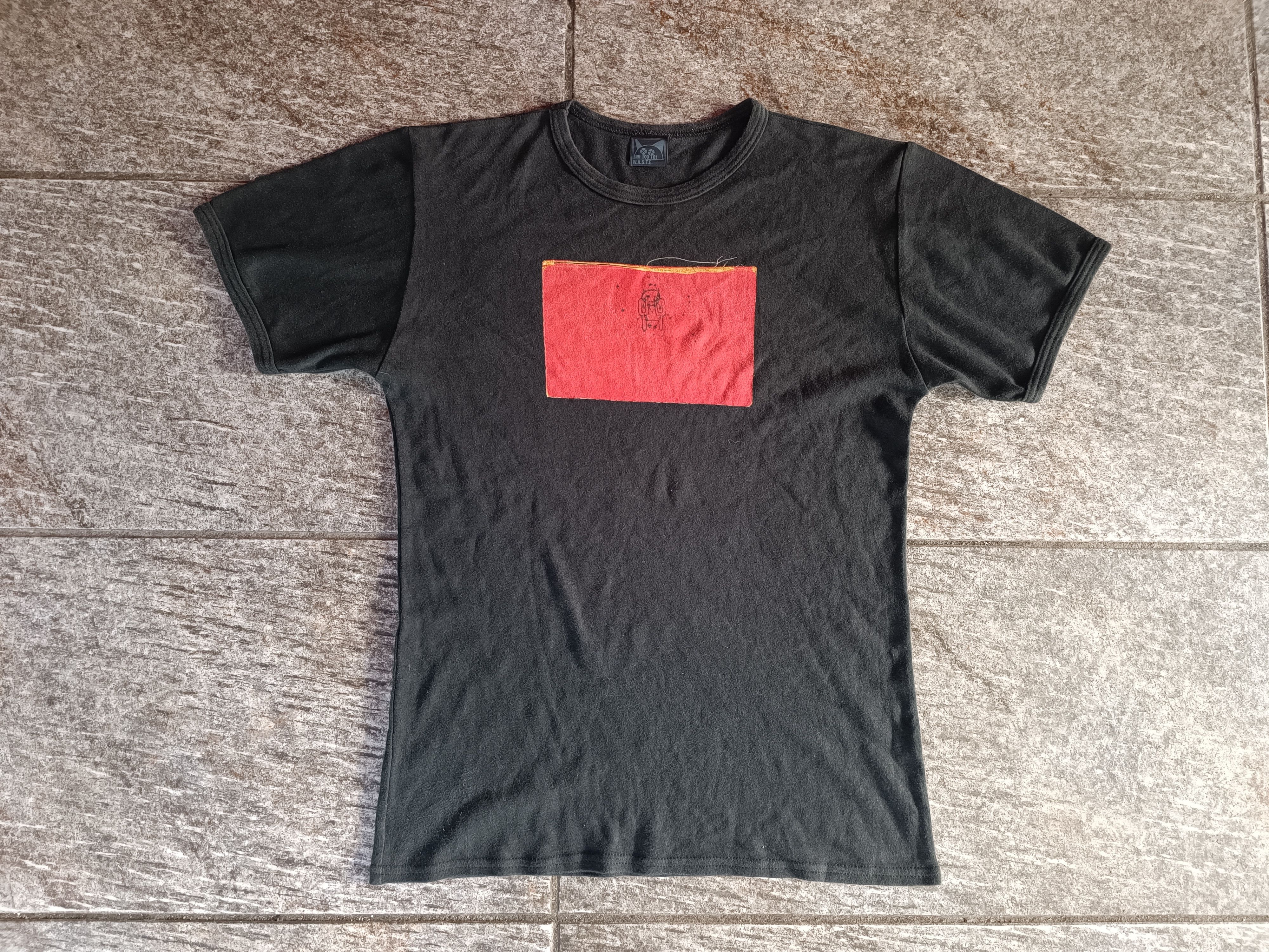 Band Tees vintage t shirt band radiohead amnesiac Size US S / EU 44-46 / 1 - 1 Thumbnail