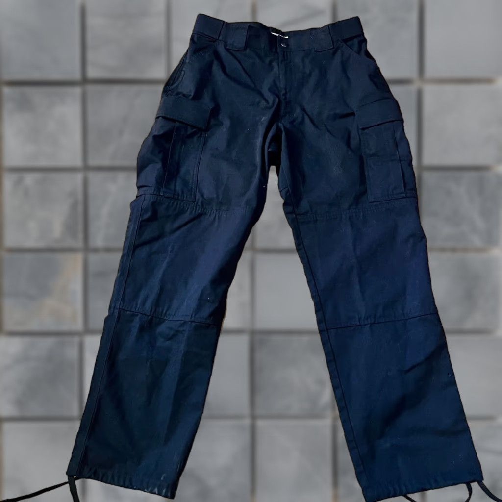 Vintage 5.11 511 Tactical Pants Cargo Mens Large TDU Adjustable Work Pants Black 31 in Inseam Size US 33 - 1 Thumbnail