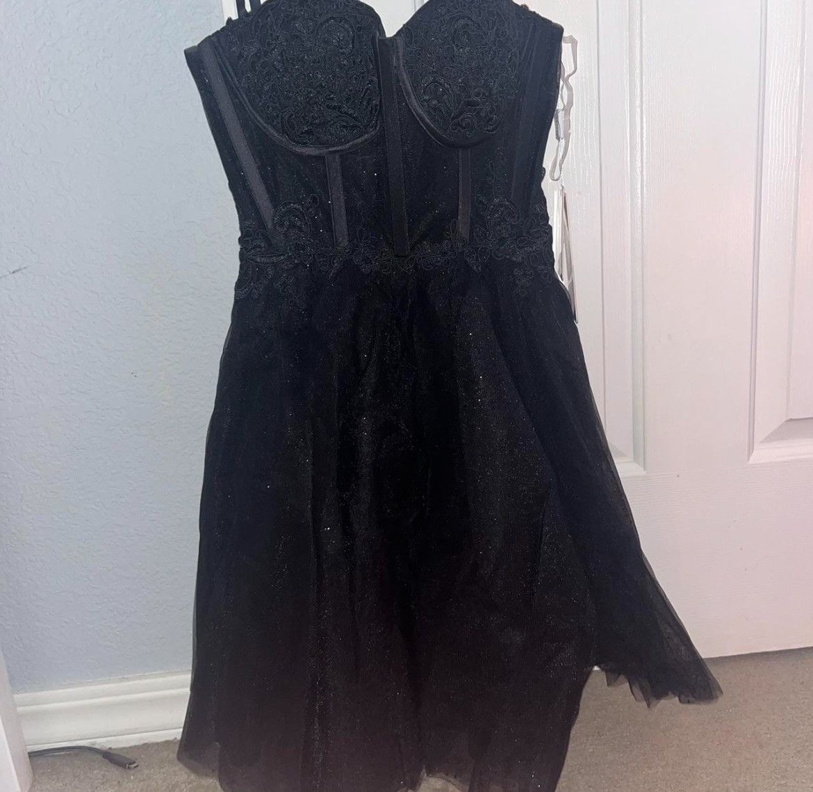 Other Black sparkly corset dress with zipper back Size XS / US 0-2 / IT 36-38 - 2 Thumbnail