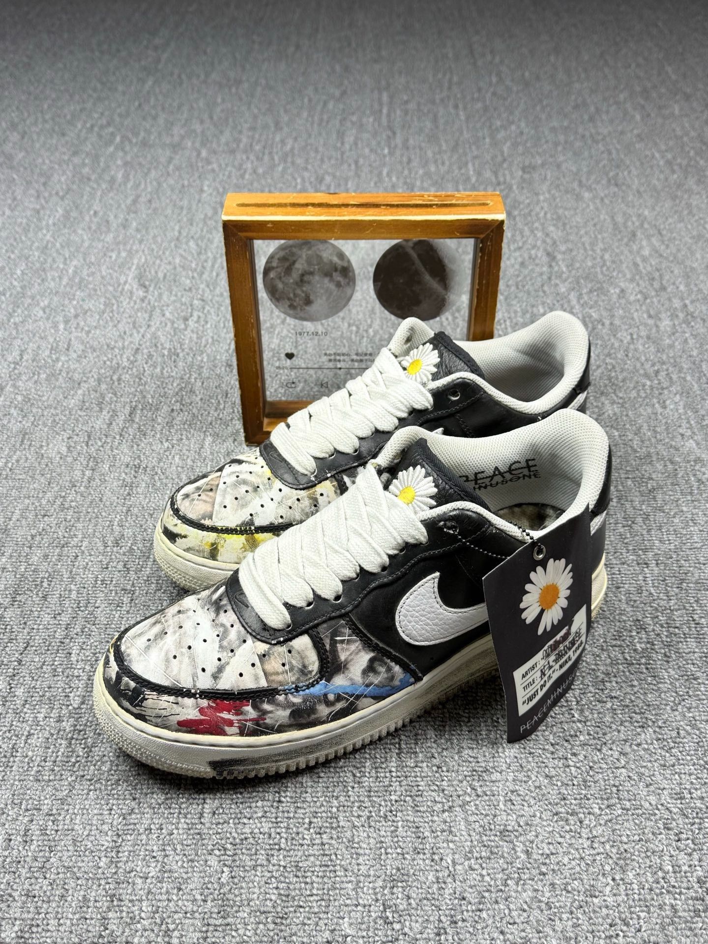 Nike AF1 Black Lowtop Sneakers 11 Men Size US 11 / EU 44 - 1 Thumbnail