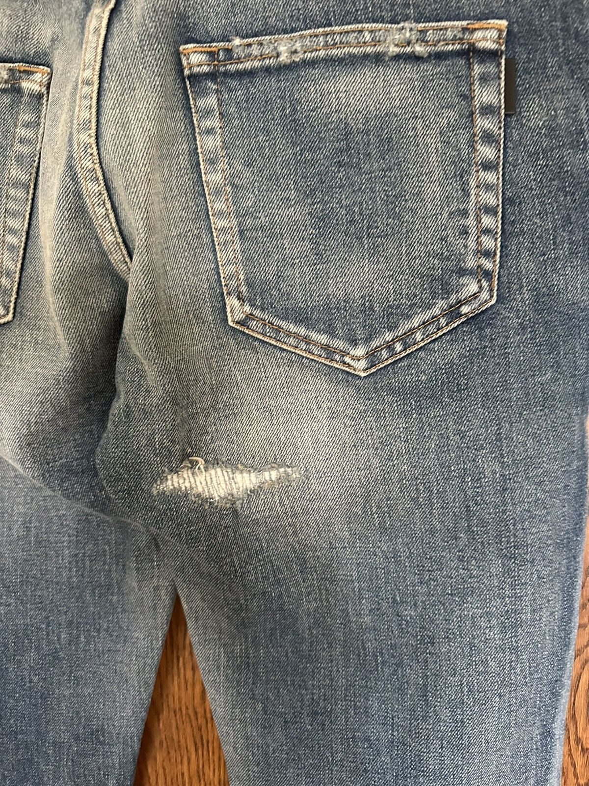 Saint Laurent Paris FW19 Saint Laurent distressed ripped jeans BNWT 30 D02 Size US 30 / EU 46 - 17 Thumbnail