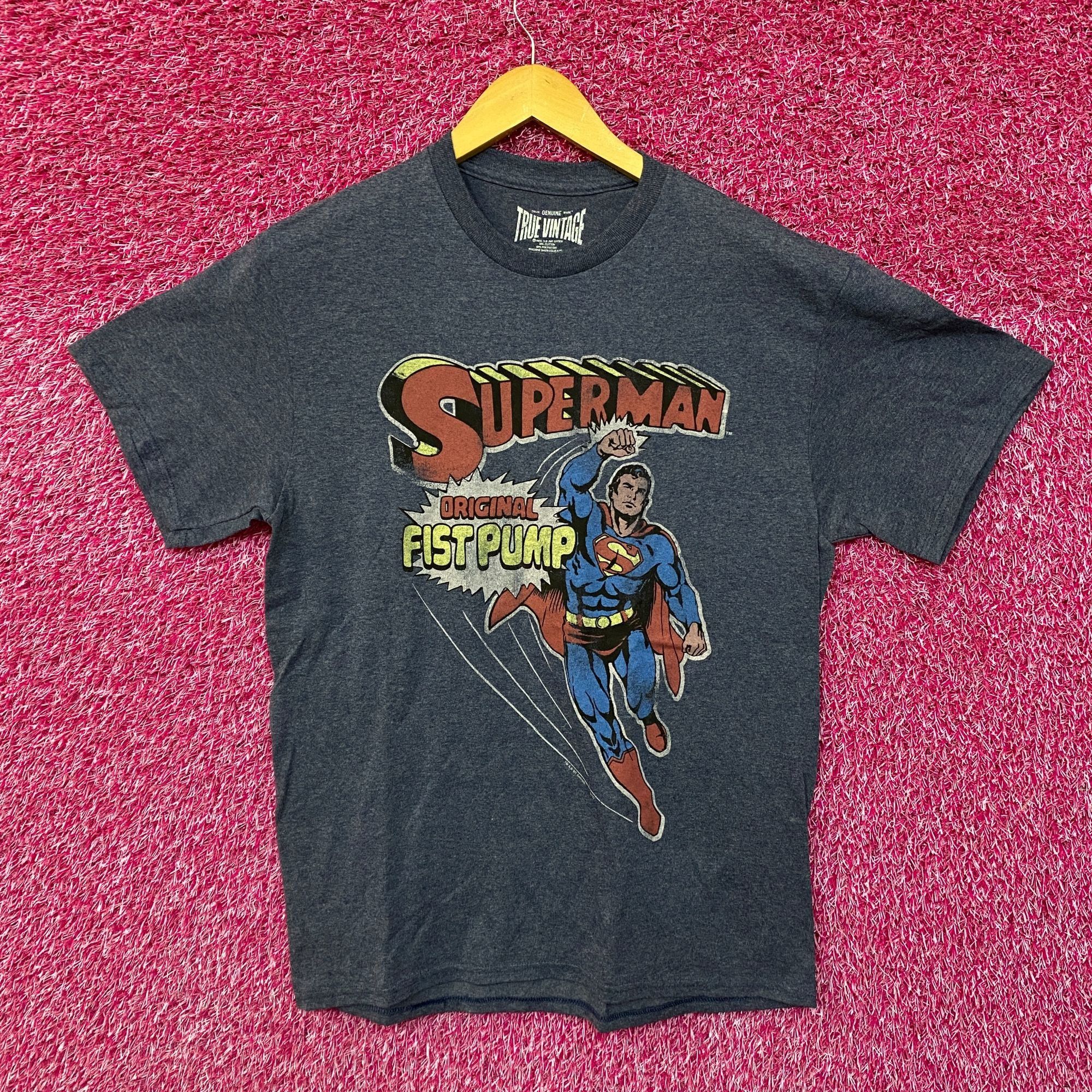 DC Comics Superman Fist Up! Tshirt size medium Size US M / EU 48-50 / 2 - 1 Thumbnail