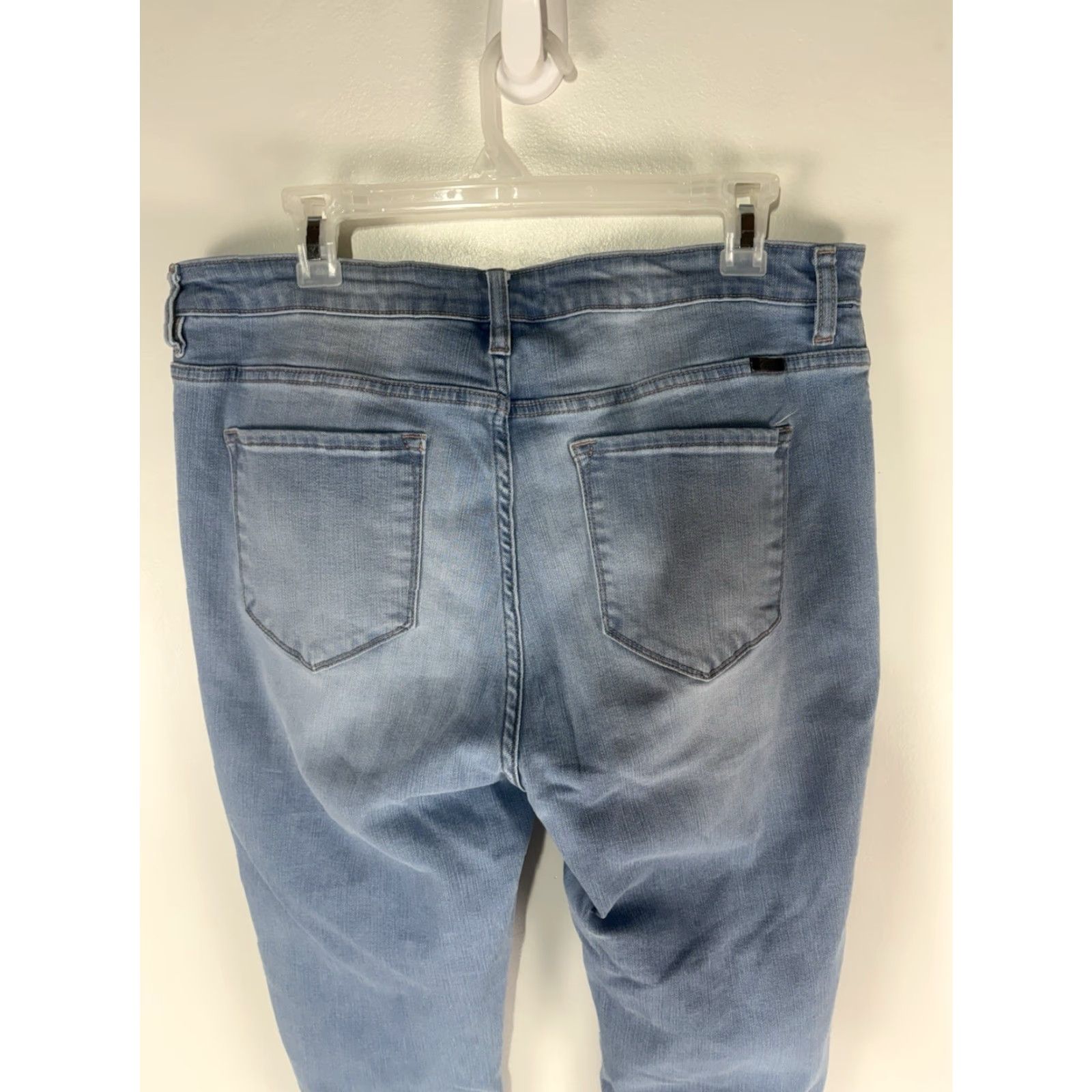 Vintage Kancan Jeans Lt Wash Distressed Cropped Womens Size XL Size 40" / US 18 - 6 Thumbnail