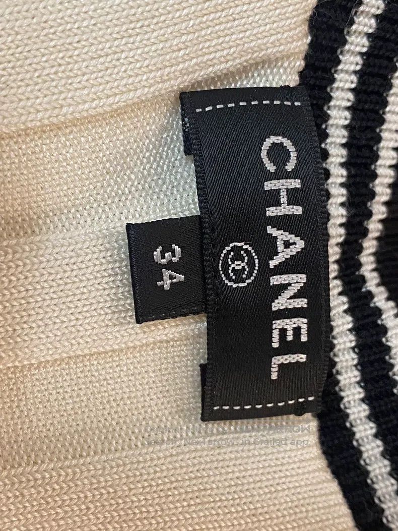 Chanel Chanel 19p knitwear 31 jacquard design short sleeves Size XXS / US 00 / IT 34 - 4 Thumbnail